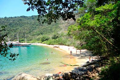 Escuna-paraty-Shalom---Gallery-IMG-3 PASSEIO DE ESCUNA NA BAÍA DE PARATY EM OFERTA