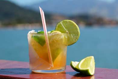 Escuna-paraty-Shalom---Gallery-IMG-5 PASSEIO DE ESCUNA NA BAÍA DE PARATY EM OFERTA