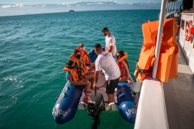 Escuna Amistad passeio Paraty